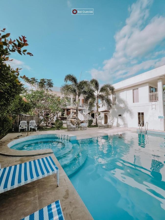 A Villas Resort & Restaurant Zamboanguita  Екстериор снимка