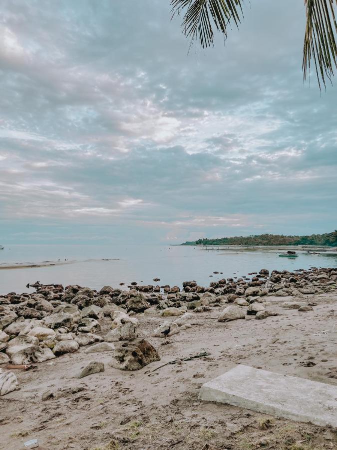 A Villas Resort & Restaurant Zamboanguita  Екстериор снимка