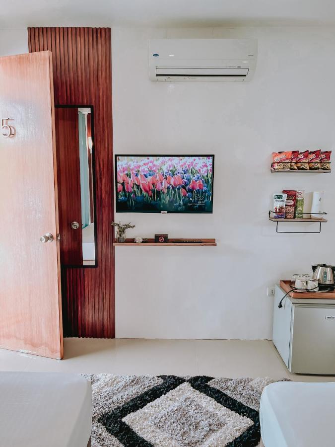 A Villas Resort & Restaurant Zamboanguita  Екстериор снимка