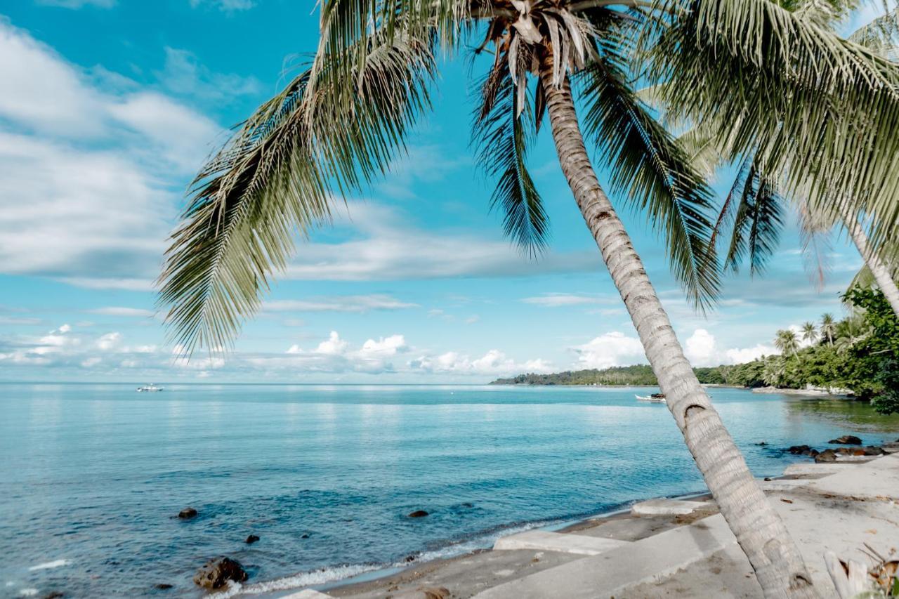 A Villas Resort & Restaurant Zamboanguita  Екстериор снимка